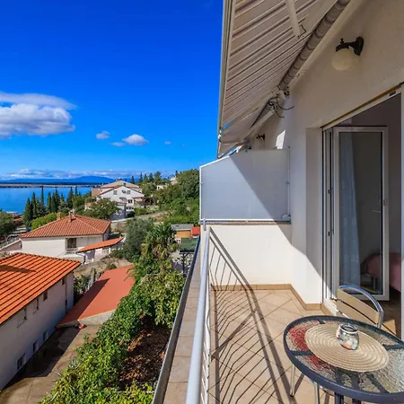 Apartment In 27707 Dramalj