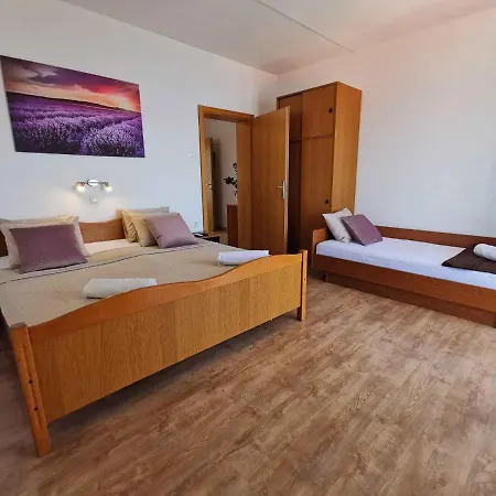 In 27707 Apartment