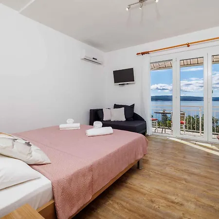 Apartment In 27707 Dramalj